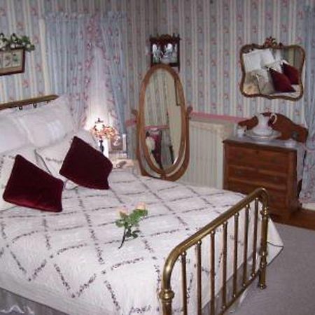 Bellinger Rose Bed & Breakfast Herkimer Pokój zdjęcie