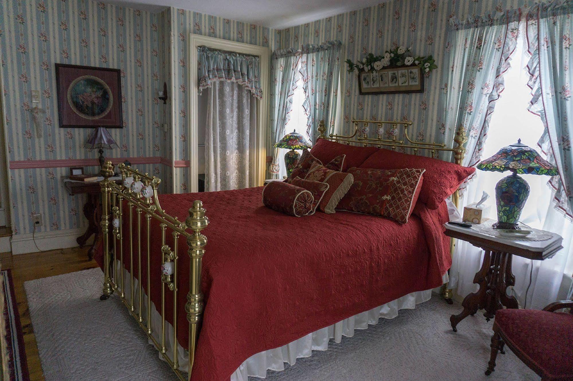 Bellinger Rose Bed & Breakfast Herkimer Zewnętrze zdjęcie