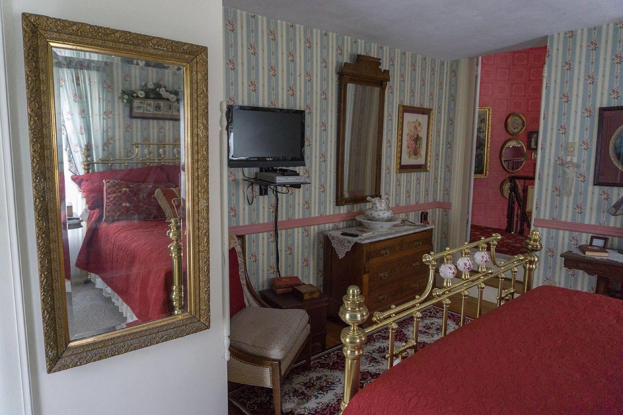Bellinger Rose Bed & Breakfast Herkimer Zewnętrze zdjęcie