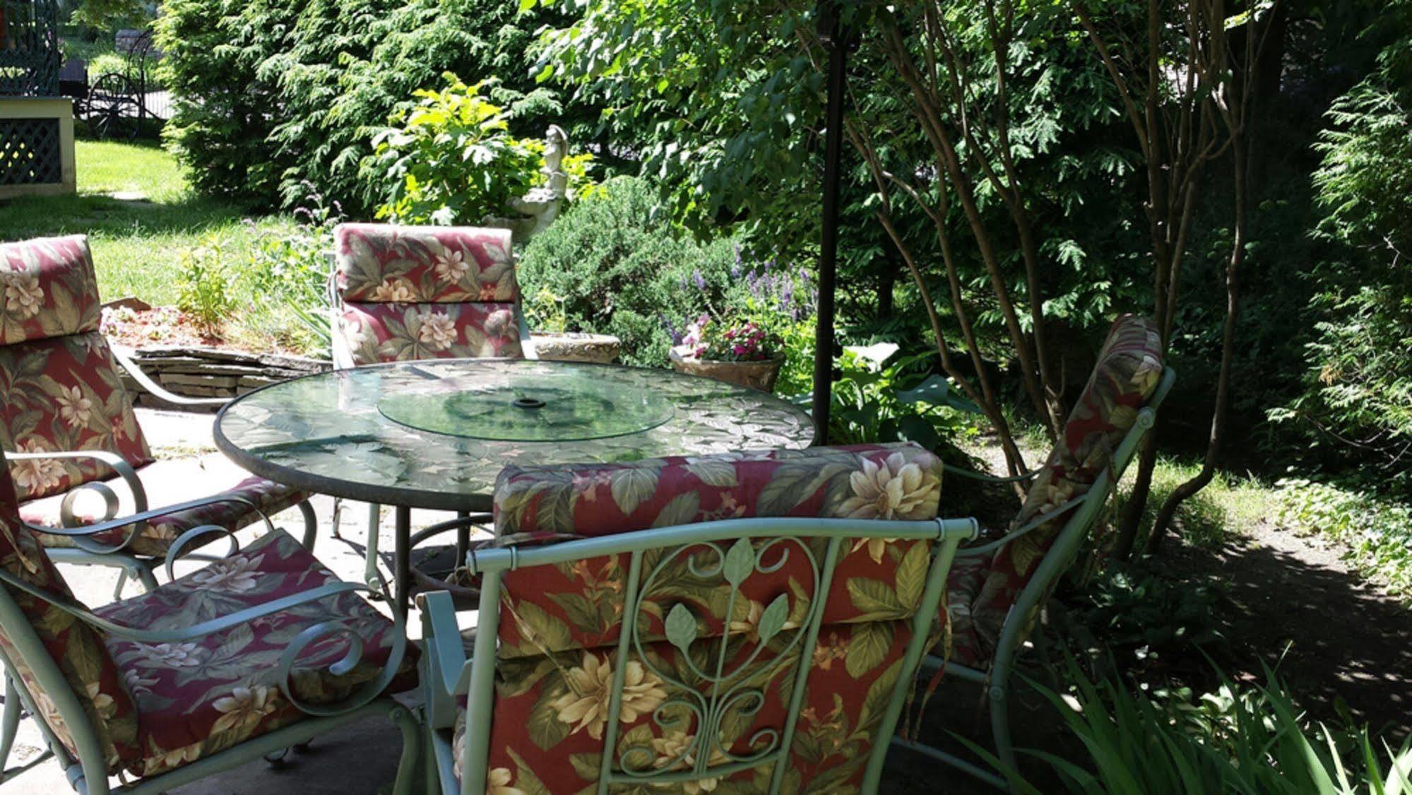 Bellinger Rose Bed & Breakfast Herkimer Zewnętrze zdjęcie